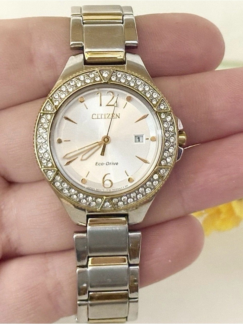 Citizen Eco-Drive Silhouette Ladies Watch WORKS!! Luxury Swarovski Crystal Dial